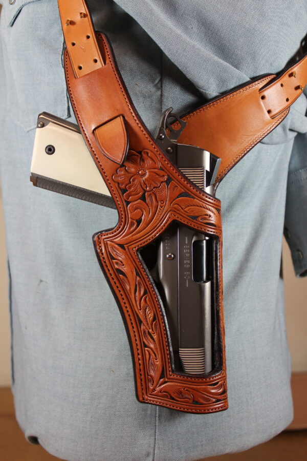 Shoulder holster cutaway holster
